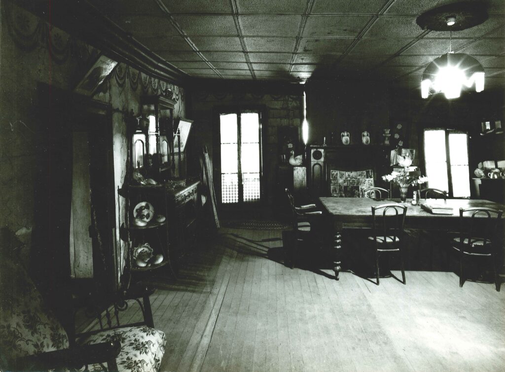 Old photo of Lynch interior